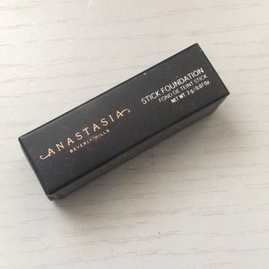 Mini Anastasia Beverly Hills stick foundation